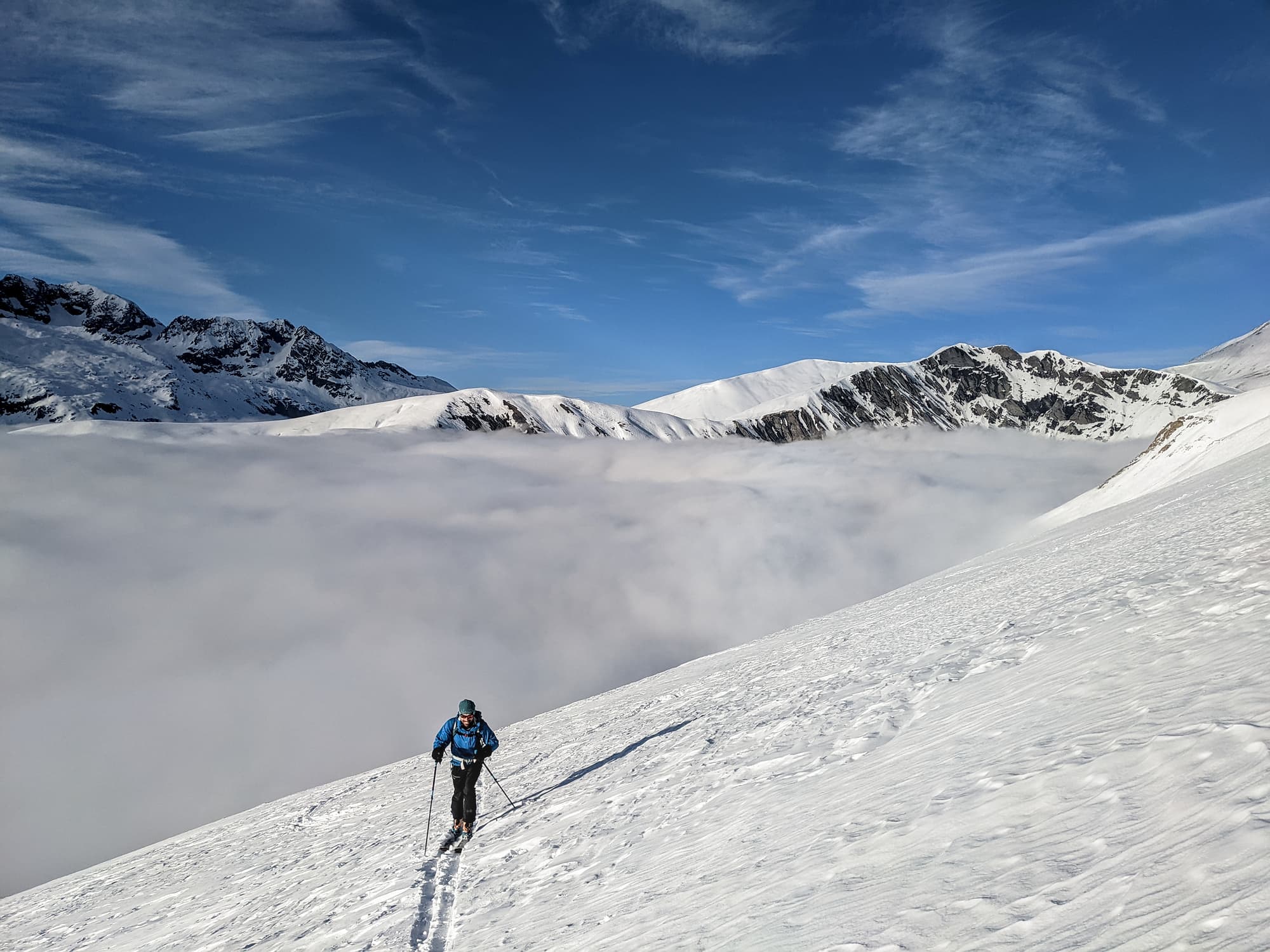 Direction le col Saint Georges (2250 m) depuis Besse (1450 m)