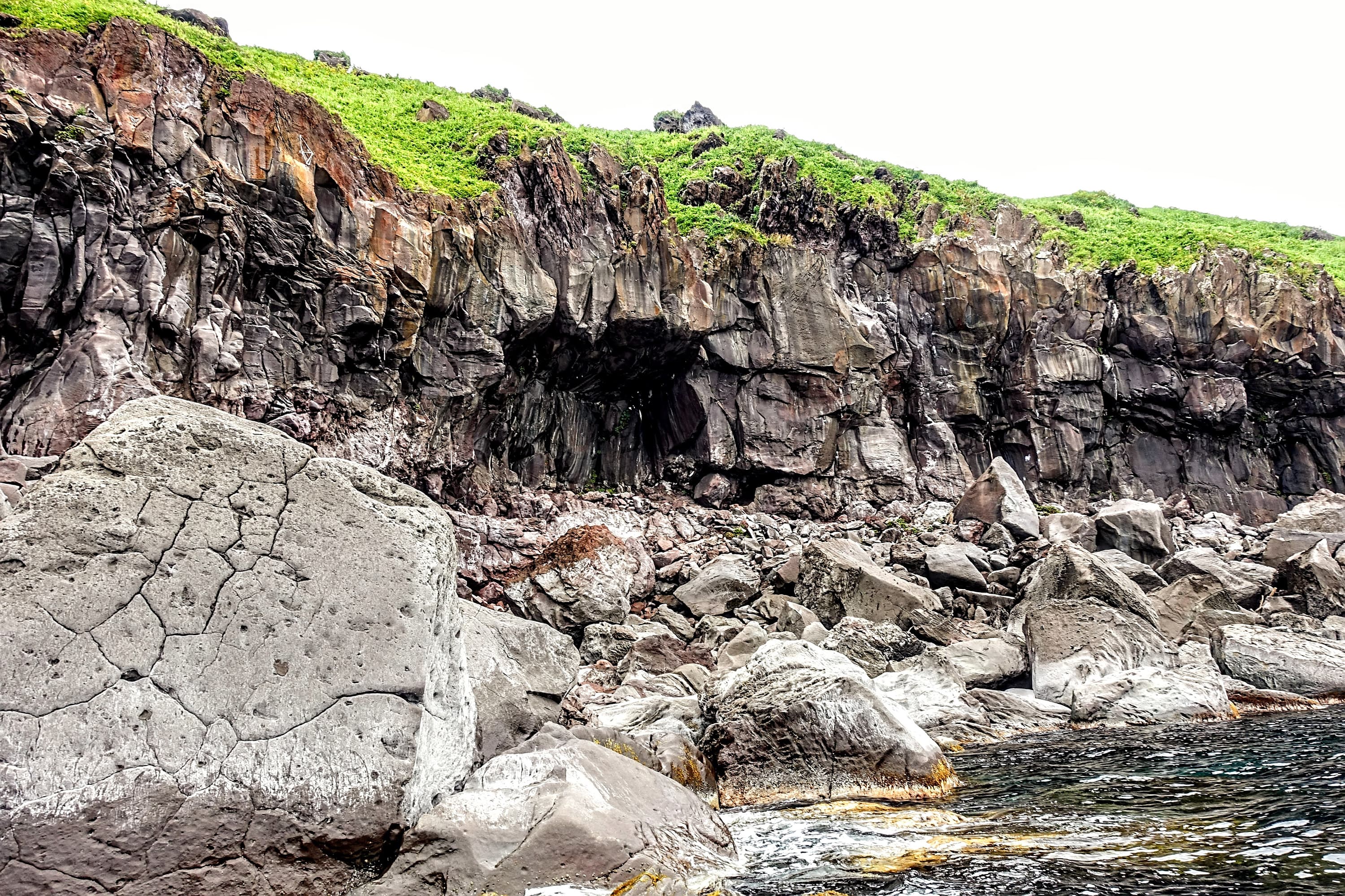 Overview of the cliff